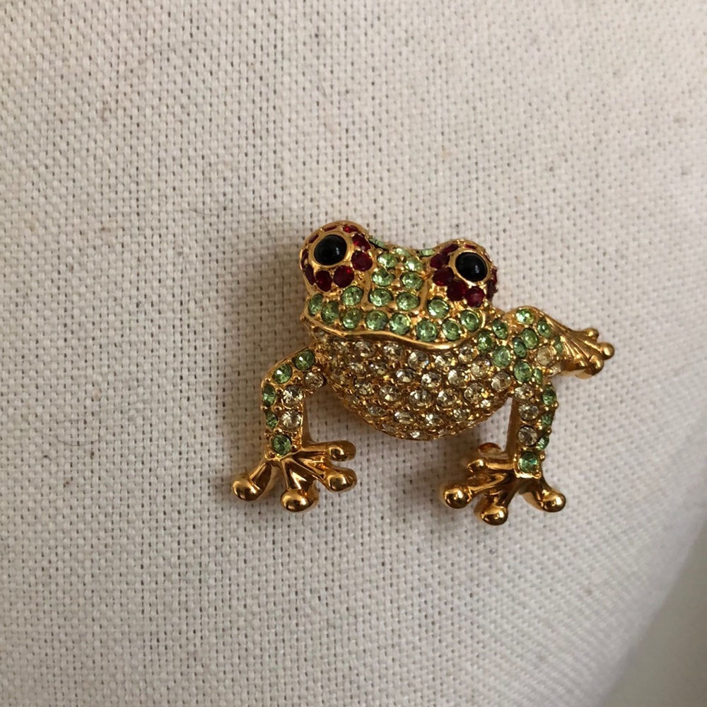 Bejeweled Frog Pin
